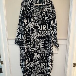 Live 4 Truth Black and White Graphic Long Sleeve Dress